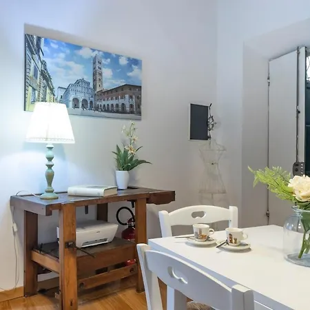 Apartment A 2 Min From Duomo Ac Wi-fi *